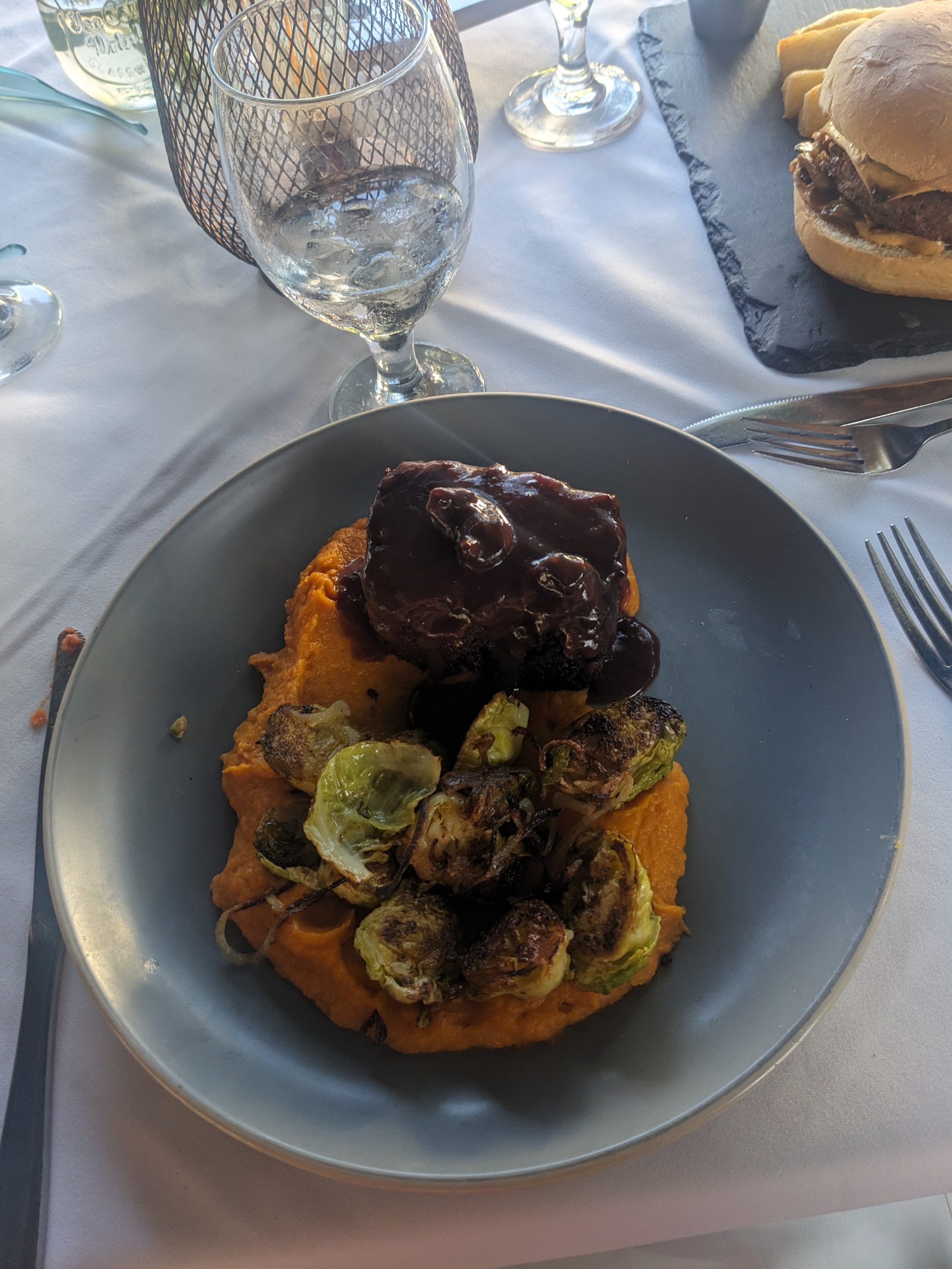 Cruising Vegan: Navigating Plant-Based Dining at Sea